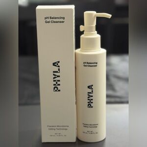 NIB Phyla pH Balancing Gel Cleanser